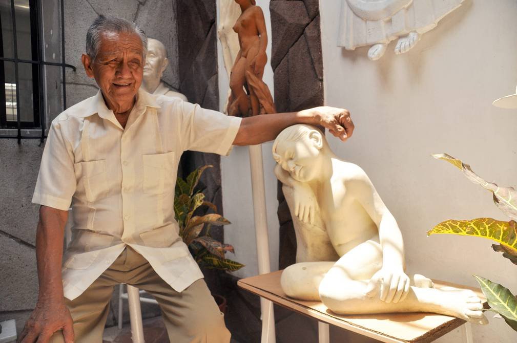 Busto de Julio Jaramillo - La obra que inmortalizó al Ruiseñor de América